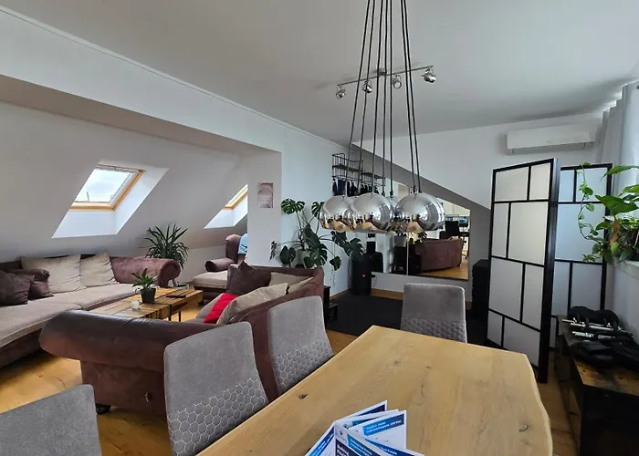 Citypenthousestay With Terrace And Whirlpool Near Center Διαμέρισμα